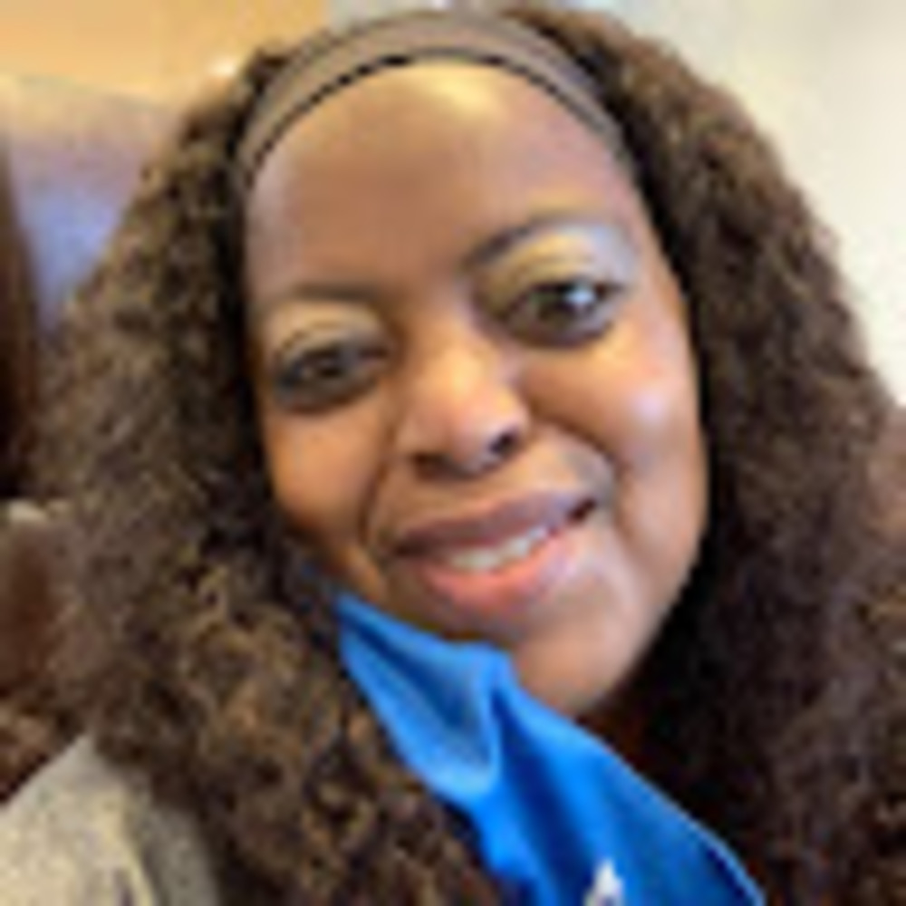 Meet your Posher, Angela